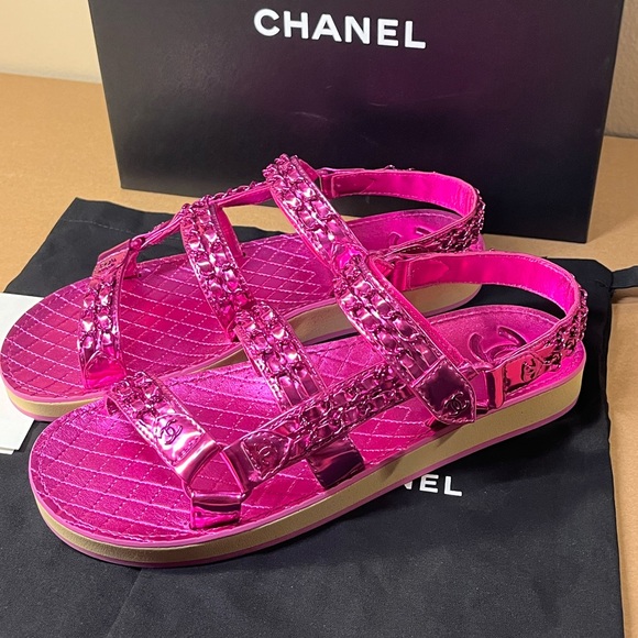 Chanel CC Logo G33800 Fuchsia Sandals size 40 - Picture 2 of 13